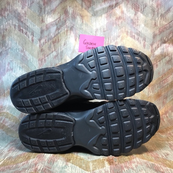 Nike Air Max Invigor Mid Trainer Running Winter main image 6